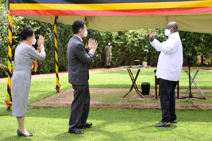 Chinese Ambassador meets Museveni at SHE - 02