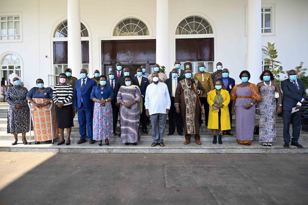 President Museveni Holds Meeting with the Vice President H.E Jessica ...