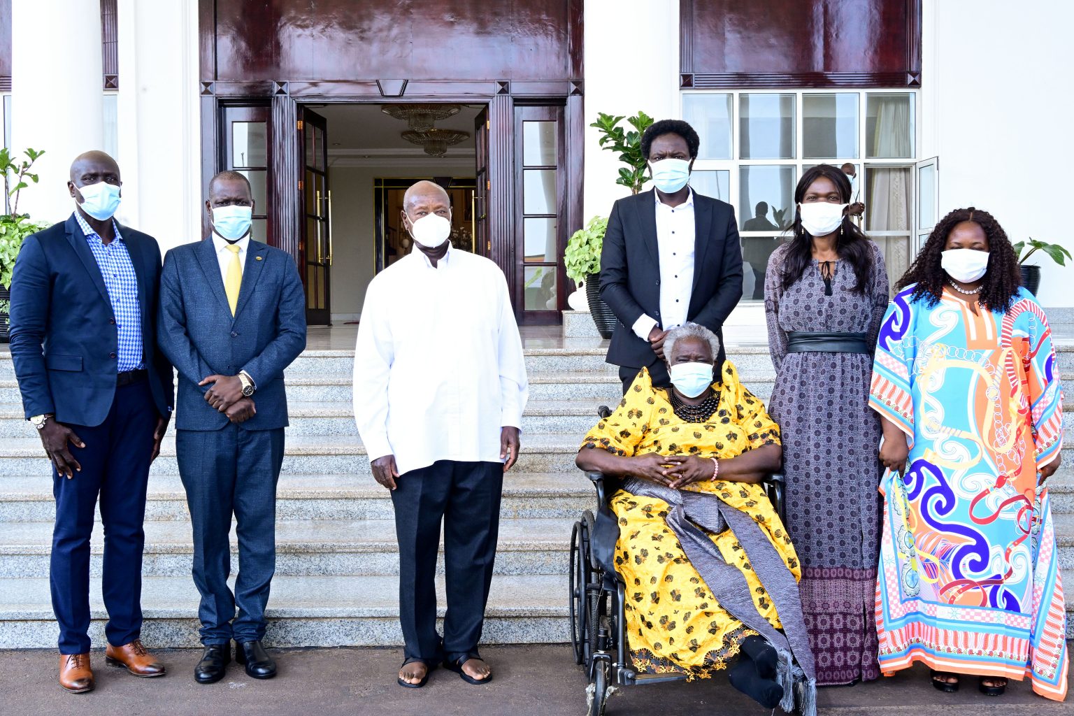 President Museveni Meets Family Of The Late Bazilio Olara- Okello ...