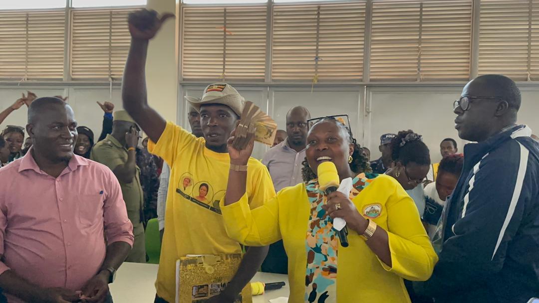 Senior Presidential Advisor Peace Rugambwa Injects Over UGX 150 Million Into Kabale Community Groups.