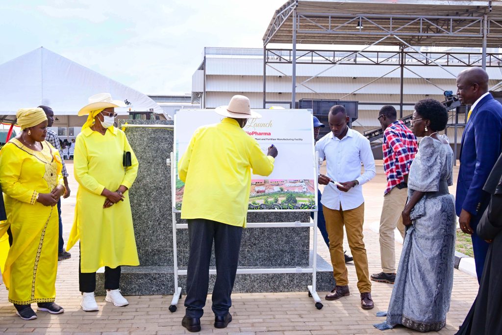 President Museveni Commissions Usd50 Million Cassava Starch Processing Plant in Namasagali