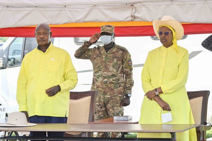 President Museveni Tasks Kayunga Residents to Use their Powers to Hold Leaders Accountable, Addresses Bakuku Citizenship Concerns
