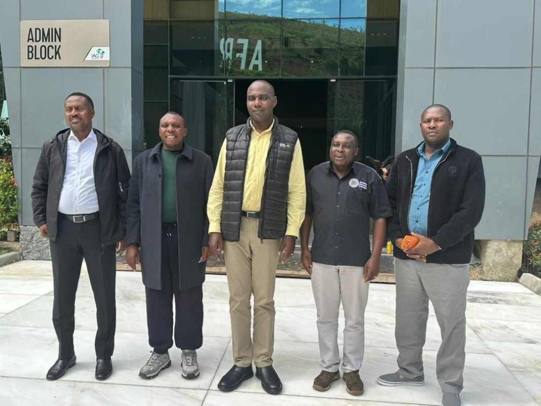 93261b32-675e-40b7-bcb0-050e9cb4c468