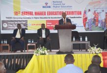 ๐๐ซ. ๐๐ฎ๐ฒ๐ข๐ง๐ ๐จ ๐
๐ฅ๐๐ ๐ฌ ๐๐๐ ๐๐๐ญ๐ก ๐๐ข๐ ๐ก๐๐ซ ๐๐๐ฎ๐๐๐ญ๐ข๐จ๐ง ๐๐ฑ๐ก๐ข๐๐ข๐ญ๐ข๐จ๐ง, ๐๐๐ฅ๐ฅ๐ฌ ๐๐จ๐ซ ๐๐ง๐ง๐จ๐ฏ๐๐ญ๐ข๐จ๐ง-๐๐ซ๐ข๐ฏ๐๐ง ๐๐๐จ๐ง๐จ๐ฆ๐ข๐ ๐๐ซ๐๐ง๐ฌ๐๐จ๐ซ๐ฆ๐๐ญ๐ข๐จ๐ง