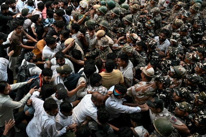 India detains top ‘cockroach’ leaders after flash protest